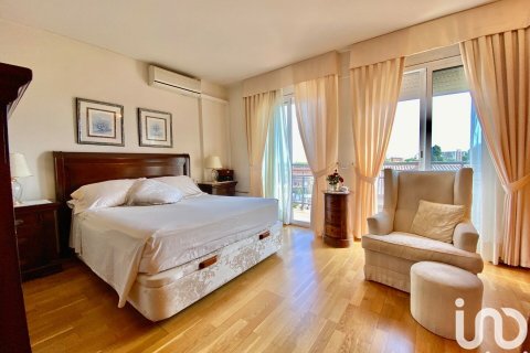 5 bedrooms house for sale in Sant Vicenc De Montalt, Barcelona, Catalonia, Spain № 5097 - photo 14