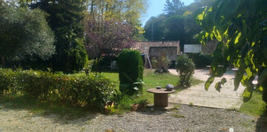 Дом 220м² в Сан-Искле-де-Вальяльте, Барселона, Каталония, Испания № 5095