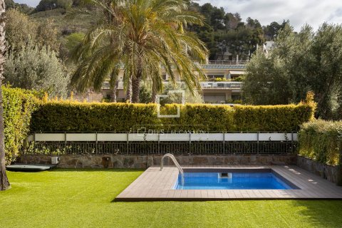 Apartamento de 3 dormitorios en venta en Barcelona, Cataluña, Spain № 4381 - foto 8