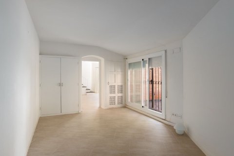 Купить дом в Сан-Андреу-де-Льяванерес, Испания с 6 комнат, 1063м², № 7664 - фото 29