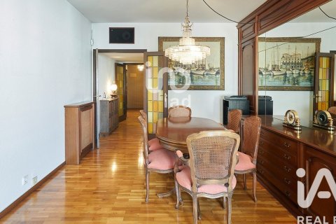 Купить квартиру в Барселона, Испания с 4 спальни, 147м², № 7434 - фото 15