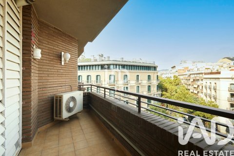 Купить квартиру в Барселона, Испания с 4 спальни, 147м², № 7434 - фото 18