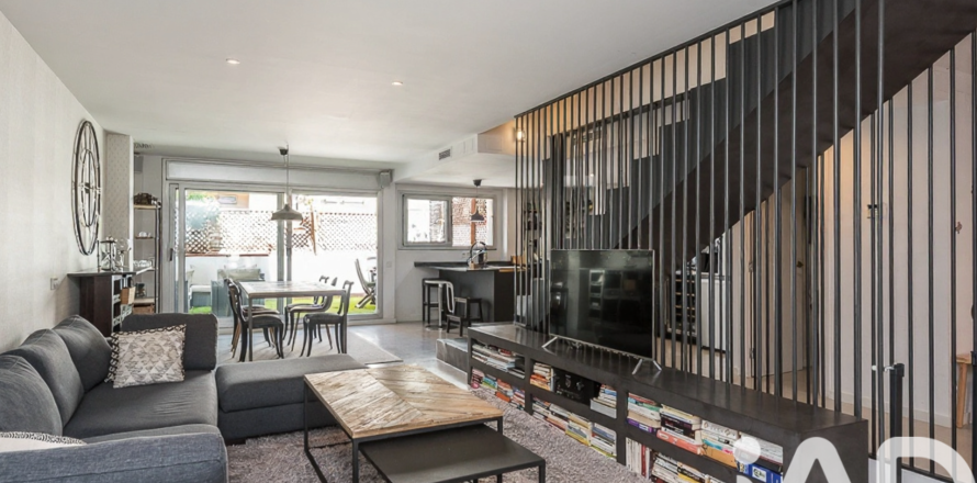 4 bedrooms townhouse for sale in Barcelona, Catalonia, Spain № 7435