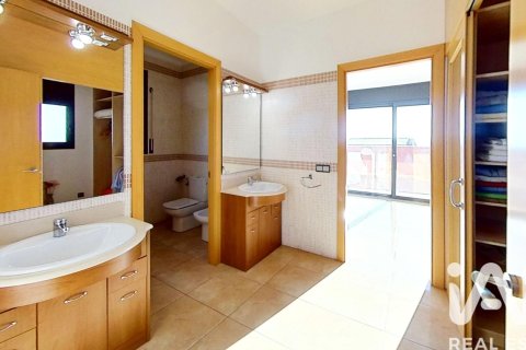 5 bedrooms house for sale in El Vendrell, Tarragona, Catalonia, Spain № 7439 - photo 19