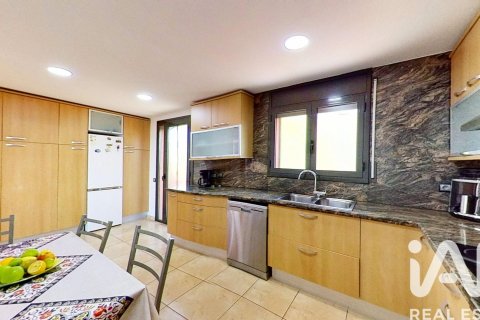 5 bedrooms house for sale in El Vendrell, Tarragona, Catalonia, Spain № 7439 - photo 25