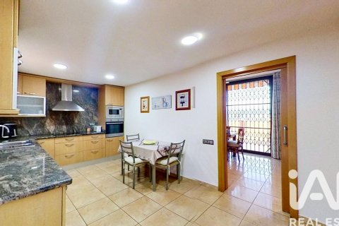 5 bedrooms house for sale in El Vendrell, Tarragona, Catalonia, Spain № 7439 - photo 5