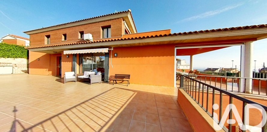 5 bedrooms house for sale in El Vendrell, Tarragona, Catalonia, Spain № 7439
