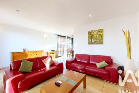 5 bedrooms house for sale in El Vendrell, Tarragona, Catalonia, Spain № 7439 - photo 3