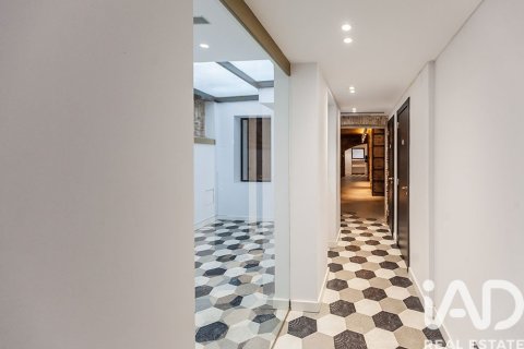 Купить коммерческую недвижимость в Барселона, Испания 204м², № 7436 - фото 12