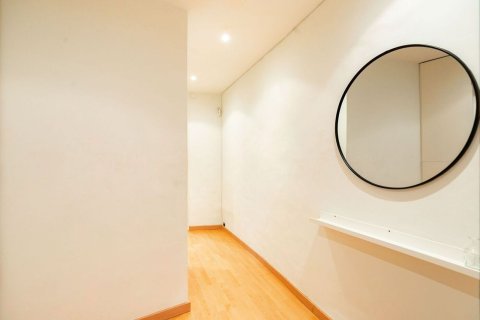 Apartamento de 1 dormitorio en venta en Barcelona, Cataluña, Spain № 7108 - foto 8