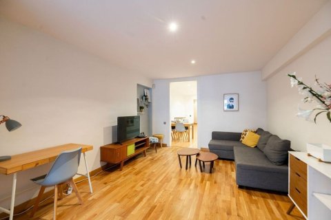 Apartamento de 1 dormitorio en venta en Barcelona, Cataluña, Spain № 7108 - foto 29