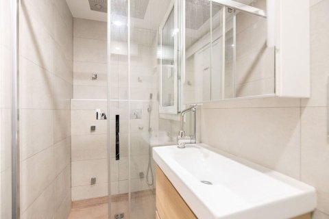 Apartamento de 2 dormitorios en venta en Barcelona, Cataluña, Spain № 7106 - foto 10