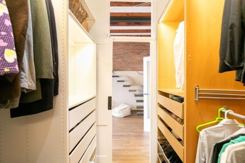 Apartamento de 2 dormitorios en venta en Barcelona, Cataluña, Spain № 7106 - foto 11