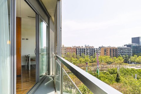 Apartamento de 2 dormitorios en venta en Barcelona, Cataluña, Spain № 7105 - foto 8