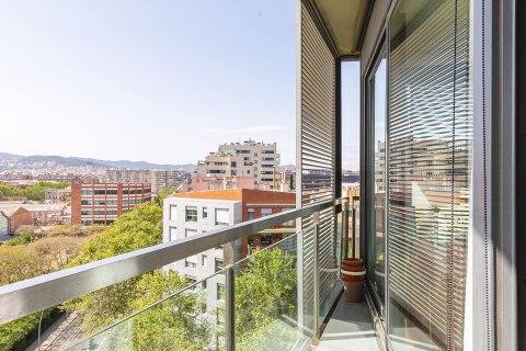 Apartamento de 2 dormitorios en venta en Barcelona, Cataluña, Spain № 7105 - foto 22