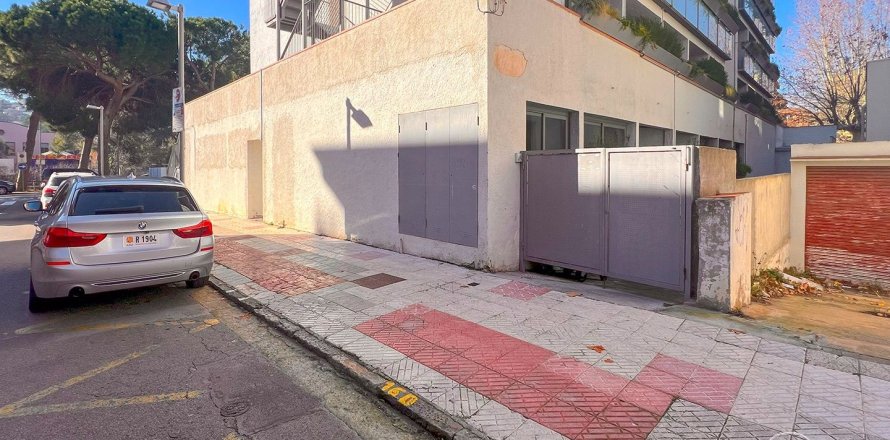 Коммерческая недвижимость 430м² в Тосса-де-Мар, Герона, Каталония, Испания № 981