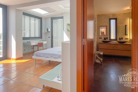 Купить виллу в Бланес, Испания с 7 спален, 505м², № 977 - фото 16