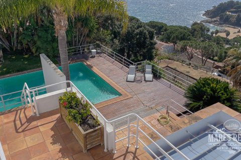 Купить виллу в Бланес, Испания с 7 спален, 505м², № 977 - фото 2