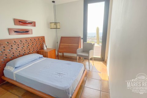 Купить виллу в Бланес, Испания с 7 спален, 505м², № 977 - фото 14