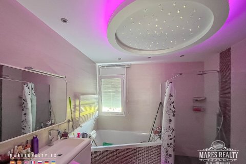 Купить виллу в Кондадо-дель-Харуко, Испания с 4 спальни, 415м², № 979 - фото 20