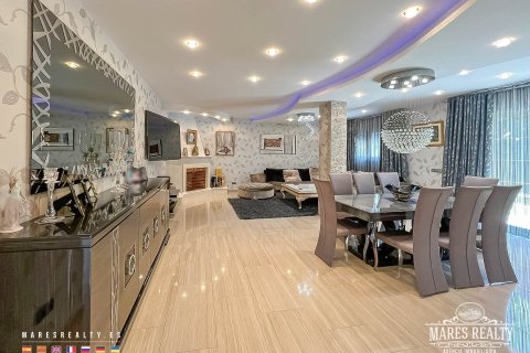 Купить виллу в Кондадо-дель-Харуко, Испания с 4 спальни, 415м², № 979 - фото 5