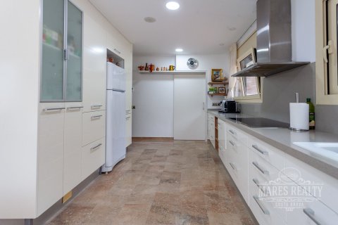 Купить виллу в Льорет-де-Мар, Испания с 3 спальни, 377м², № 980 - фото 4