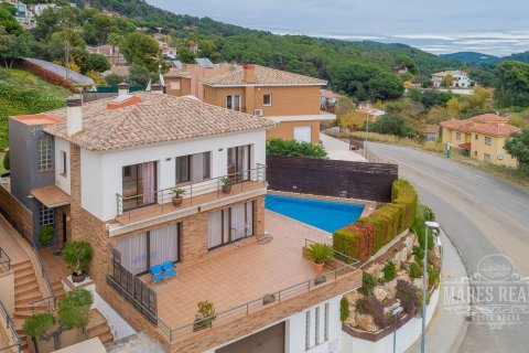 Вилла с 3 спальнями в Льорет-де-Мар, Герона, Каталония, Испания № 980