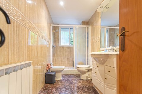 Купить виллу в Льорет-де-Мар, Испания с 8 спален, 464м², № 976 - фото 3