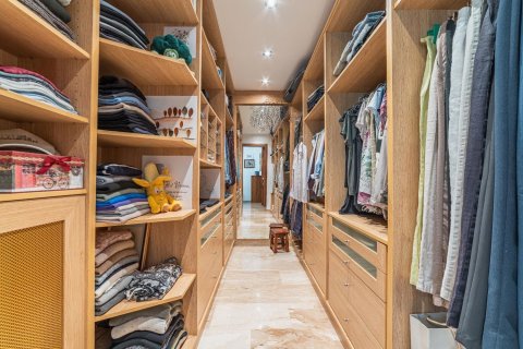Купить дом в Аренис де Мунт, Испания с 6 комнат, 640м², № 7661 - фото 18