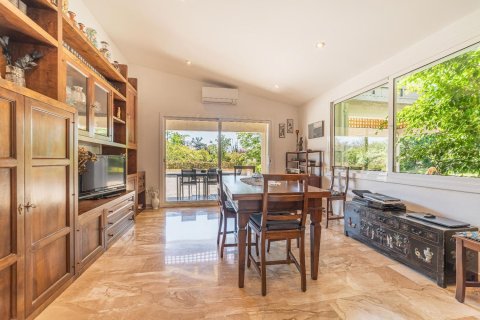 Купить дом в Аренис де Мунт, Испания с 6 комнат, 640м², № 7661 - фото 11