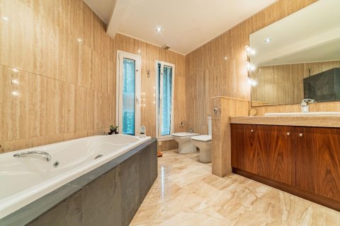 Купить дом в Аренис де Мунт, Испания с 6 комнат, 640м², № 7661 - фото 20