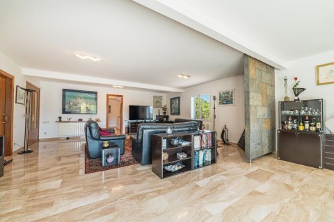 Купить дом в Аренис де Мунт, Испания с 6 комнат, 640м², № 7661 - фото 5