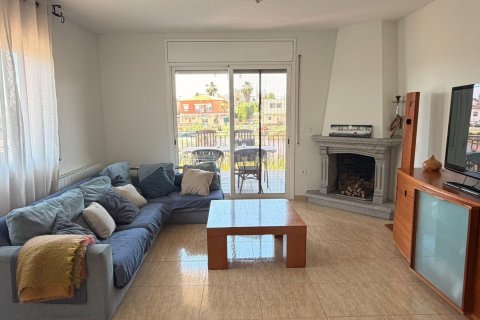 Купить дом в Ллика Д'амунт, Испания с 4 спальни, 302м², № 7656 - фото 3