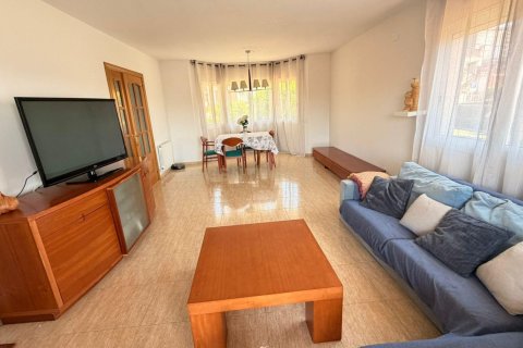 Купить дом в Ллика Д'амунт, Испания с 4 спальни, 302м², № 7656 - фото 5