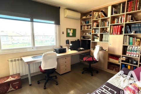 Купить таунхаус в Ллика Д'амунт, Испания с 4 спальни, 154м², № 7406 - фото 16