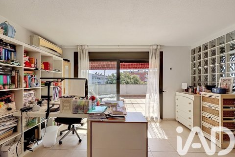 3 bedrooms duplex for sale in Montornes Del Valles, Barcelona, Catalonia, Spain № 7411 - photo 5