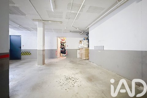 3 bedrooms duplex for sale in Montornes Del Valles, Barcelona, Catalonia, Spain № 7411 - photo 25
