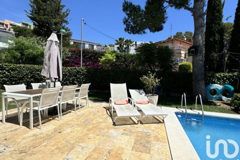 Дом с 4 спальнями в Сан-Пере-де-Рибесе, Барселона, Каталония, Испания № 5034