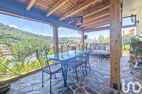 Купить дом в Сан-Фост-де-Кампсентеллес, Испания с 4 спальни, 345м², № 5031 - фото 4