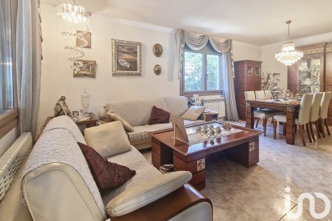 Купить дом в Сан-Фост-де-Кампсентеллес, Испания с 4 спальни, 345м², № 5031 - фото 5