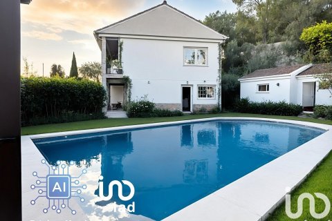 Дом с 5 спальнями в Сан-Фелиу-де-Кодинесе, Барселона, Каталония, Испания № 5033