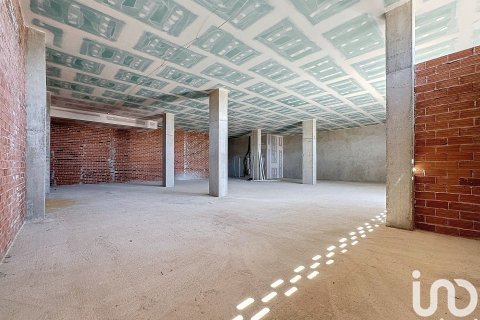 1 bedroom commercial property for sale in Badalona, Barcelona, Catalonia, Spain № 5030 - photo 4