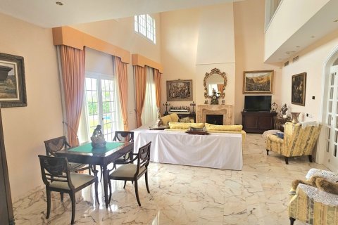 Купить дом в Л'Аметлья-де-Мар, Испания с 5 спален, 485м², № 5036 - фото 3