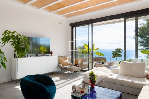 4 chambres villa à vendre à Arenys de Mar, Barcelona, Catalonia, Spain № 4454 - photo 2