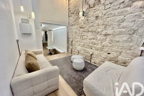 2 bedrooms commercial property for rent in Barcelona, Catalonia, Spain № 4623