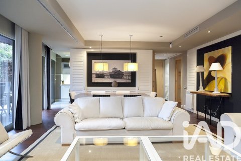 5 bedrooms duplex for sale in Barcelona, Catalonia, Spain № 4620 - photo 2