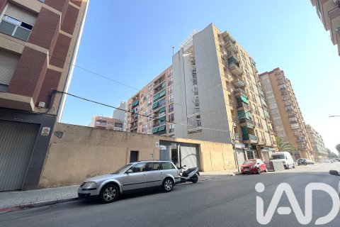 Земельный участок 1064м² в Сабаделе, Барселона, Каталония, Испания № 4619