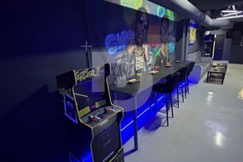 425 sq.m. commercial property for sale in Les Corts (L'escala), Girona, Catalonia, Spain № 5162 - photo 4