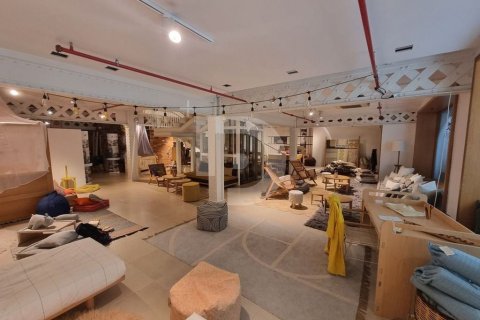 1016 sq.m. commercial property for sale in Barcelona, Catalonia, Spain № 5164 - photo 4