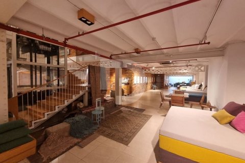 1016 sq.m. commercial property for sale in Barcelona, Catalonia, Spain № 5164 - photo 7